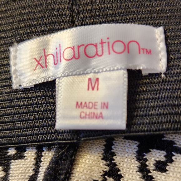 Black & White Print Swing Skirt Medium NWT - Picture 5 of 7